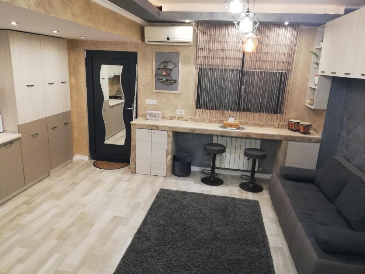 Tomis Suite Κονστάντζα Εξωτερικό φωτογραφία